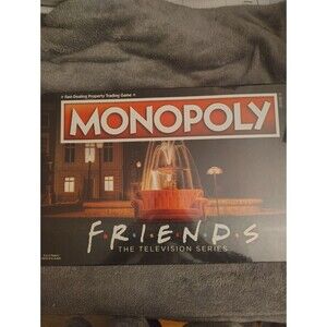 USAopoly Monopoly Friends TV Series Board Game, Collectible Tokens, 8+